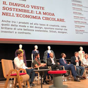 Dibattito: Il diavolo veste sostenibile: la moda nell'economia circolare. Giorgio Caporaso ha partecipato come ecodesigner